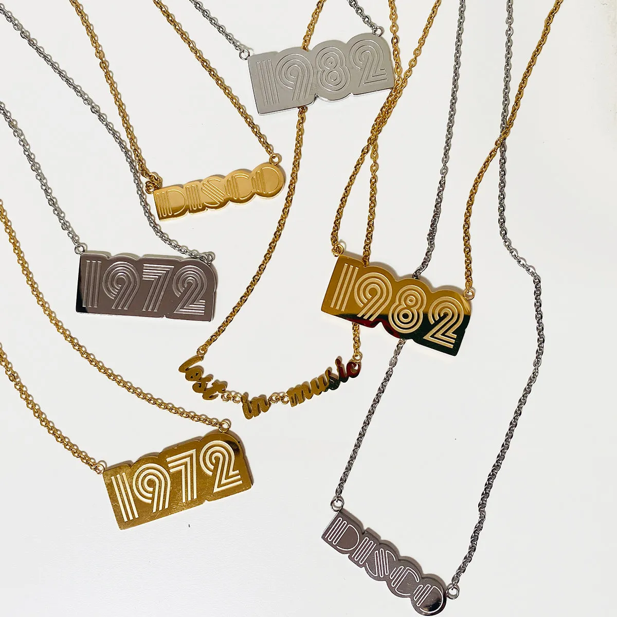 1984 Pendant Gold