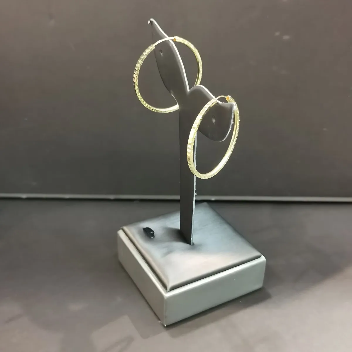 22k / 916 Gold Cutting Loop Earring by Best Gold Shop