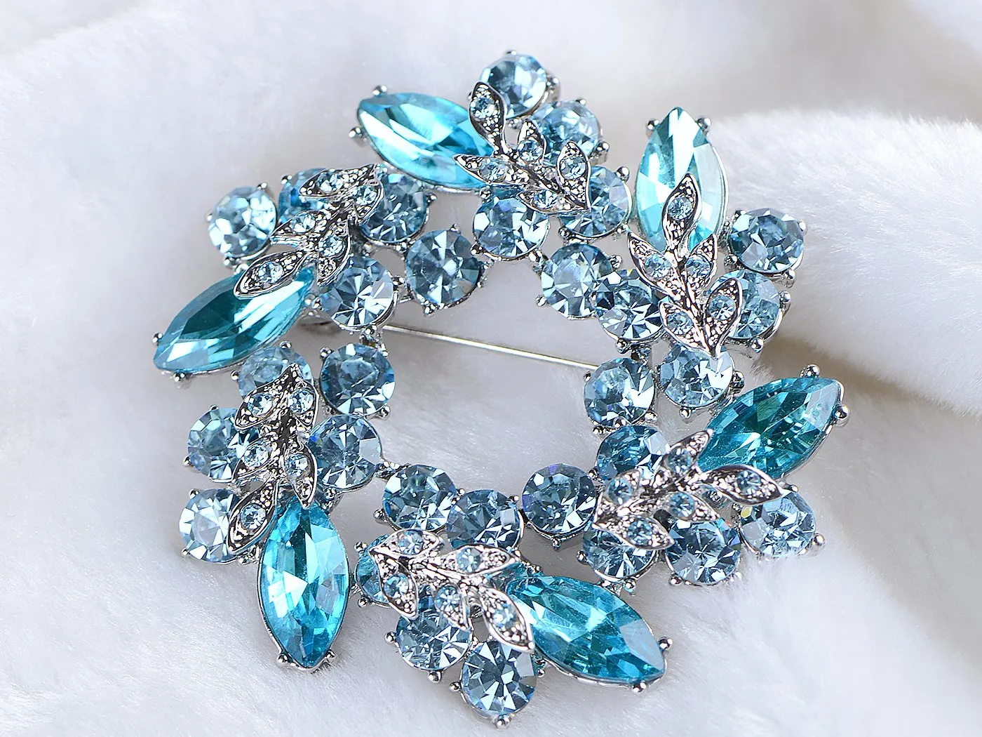 Alilang Womens Diamond Inspired Floral Wreath Holiday Christmas Old Fashion Brooch Pin Aqua Blue